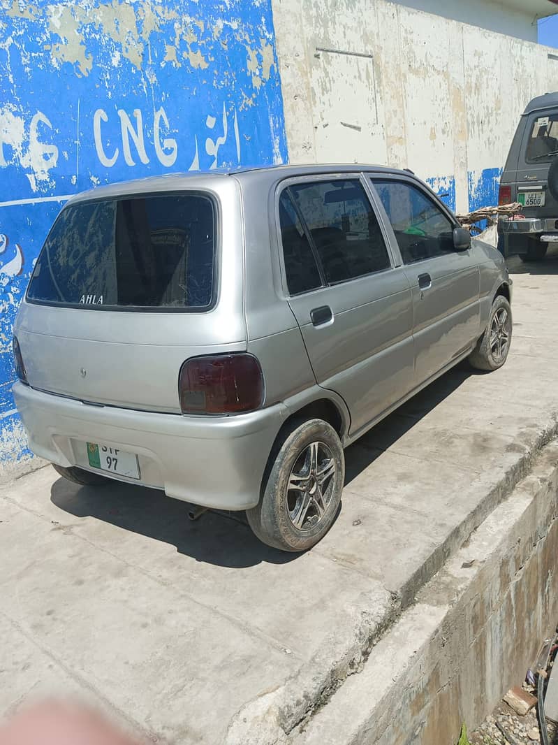 Daihatsu Cuore 2003 3