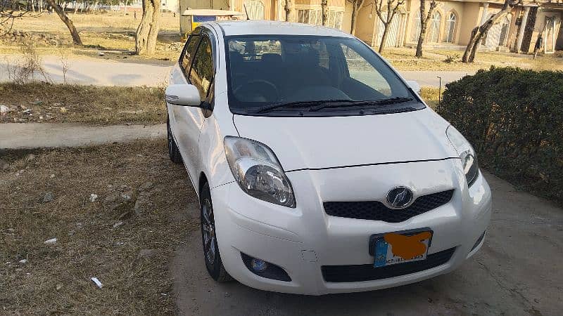 Toyota Vitz 2010 1