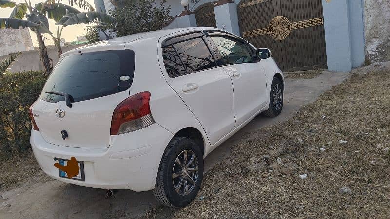 Toyota Vitz 2010 8