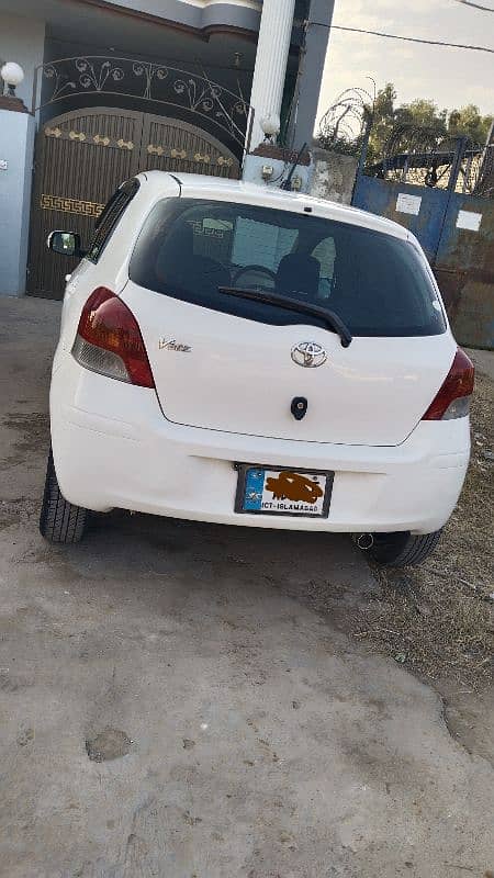 Toyota Vitz 2010 11