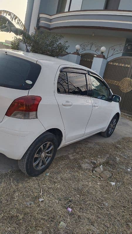 Toyota Vitz 2010 12