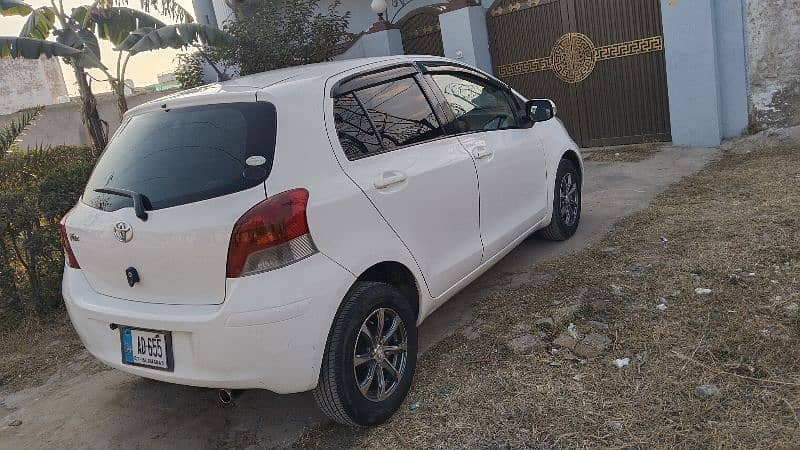 Toyota Vitz 2010 13