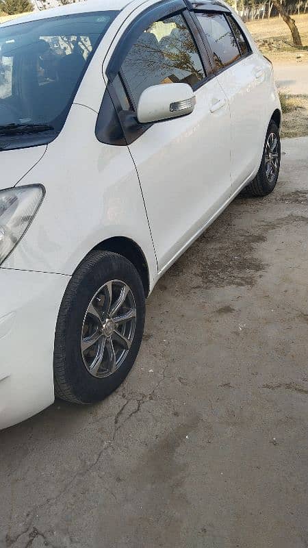 Toyota Vitz 2010 15