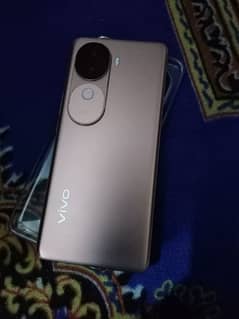 vivo v40e