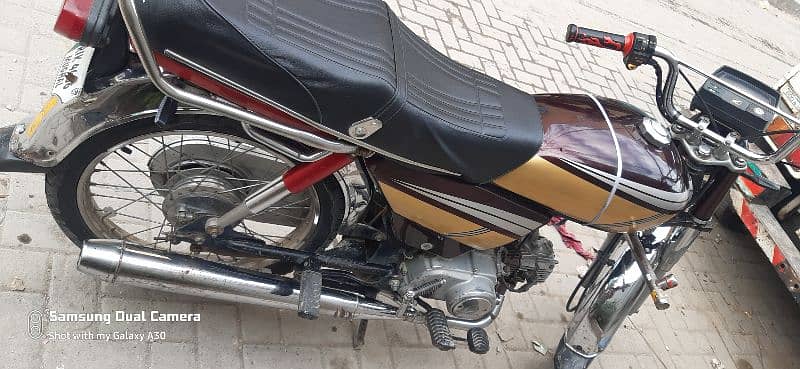 HONDA CD70. my WhatsApp number 0342-5421979 2