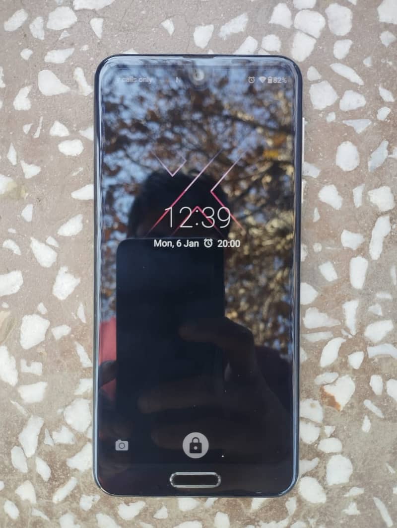 Aquos R2 0