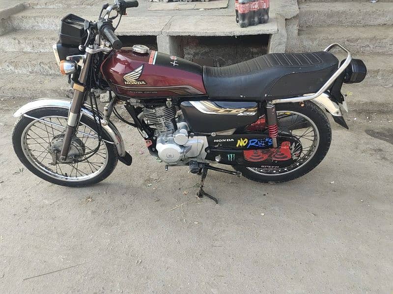 Honda 125 self start. 0