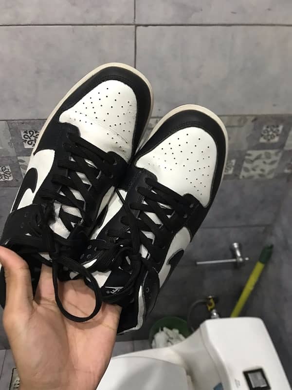 NIKE DUNKS LOW PANDAS 110% orignal 10/10 1