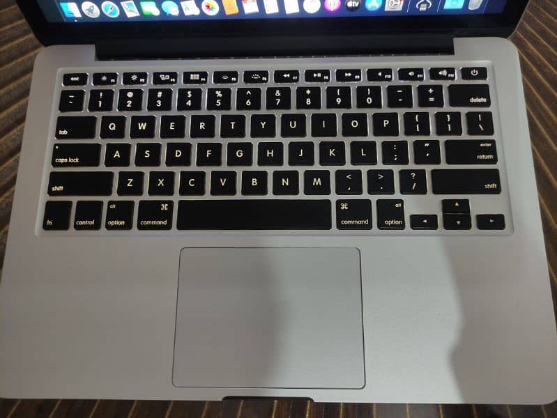 MacBook pro 2013 earlier | 13.3 inch with Intel HD Graphics Display 0