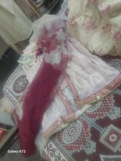 beutiful  Maria b clothes. it's condition is very good