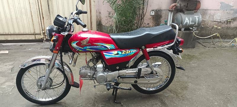 Honda 70 condition 10 by 9 0