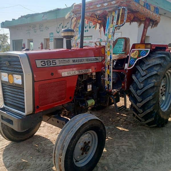 Massey Ferguson 385 Model 2022 1