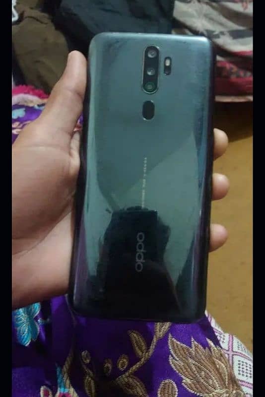 oppo a2020 box 4/128/chrjl Mobil 10/8 alla ok mobile no open no rupir 1