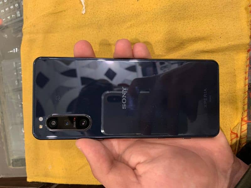 Sony Xperia 5 mark 2   PUBG 60 FPS  With  Black Back Cover  Free 0