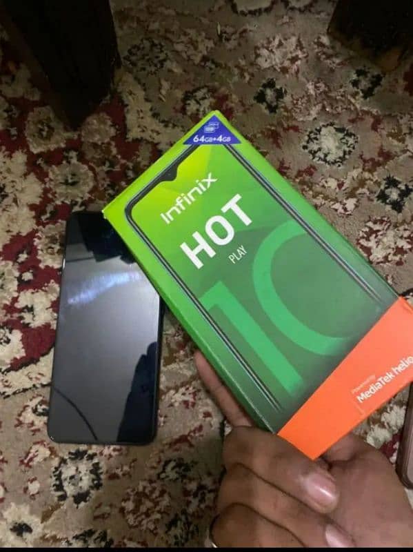 Infinix hot 10 play 4/64 0