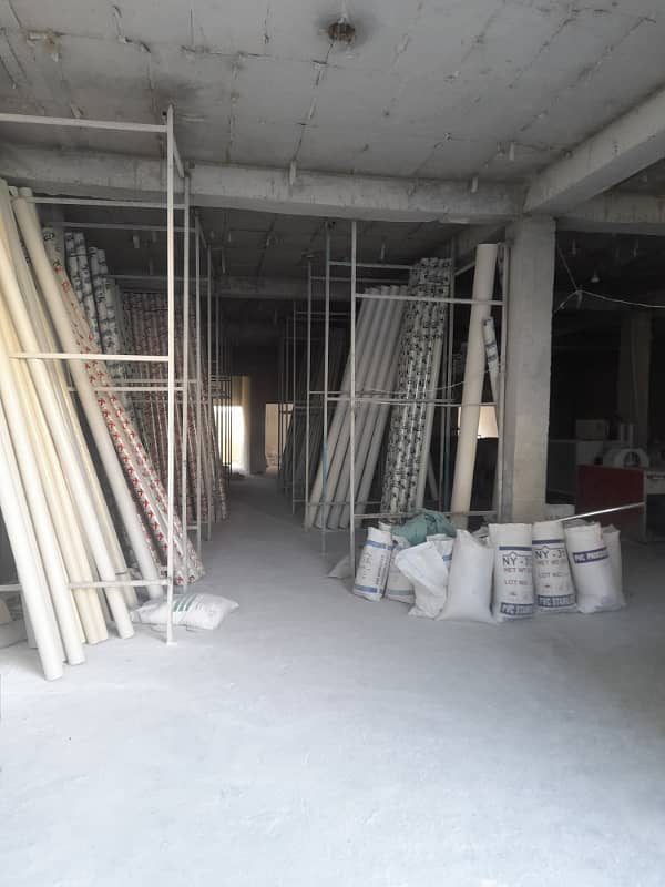 Dhai canal commercial building for rent 15