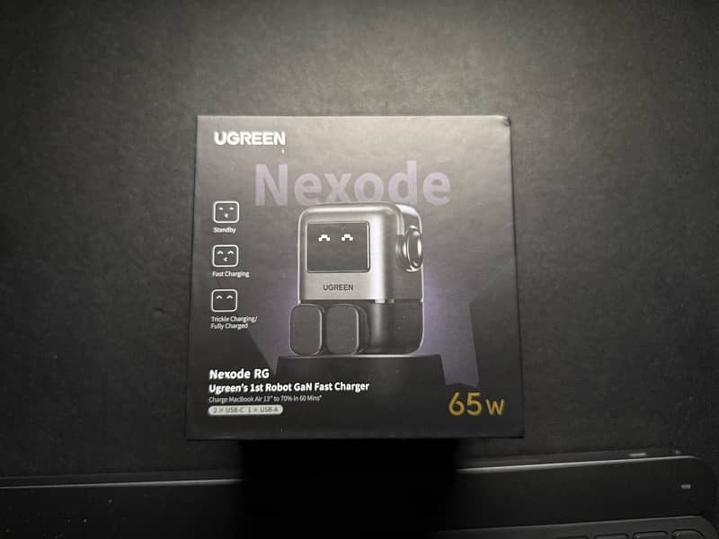 UGREEN Uno RG 65W 3-in-1 iphone charger 1