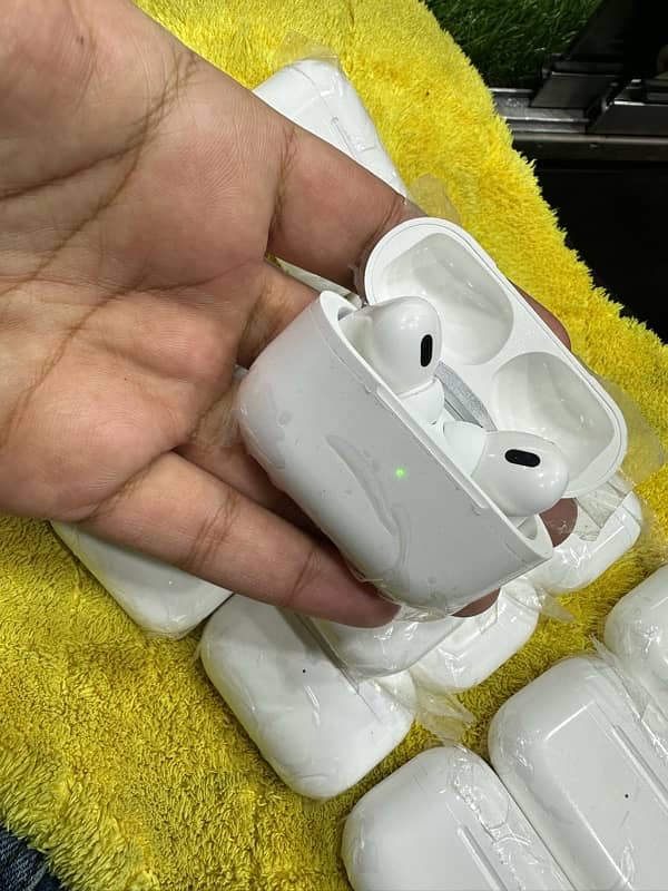 AirPods Pro 0