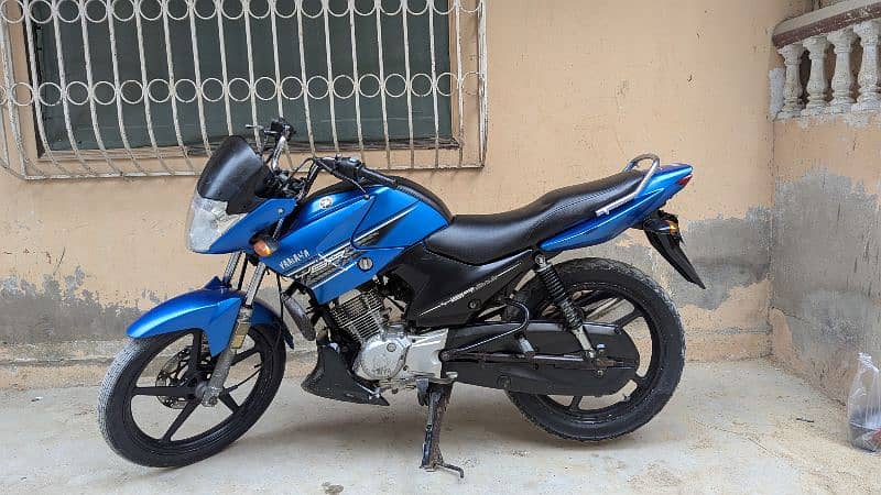 Yamah YBR 125 4