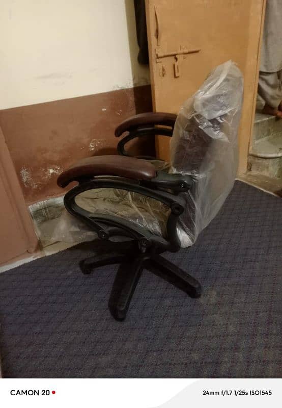 new chair 0