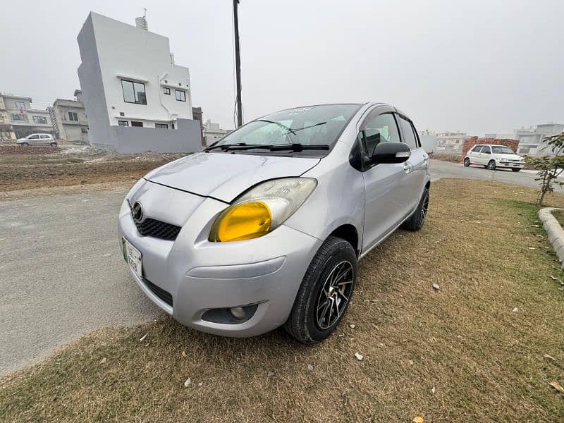 Toyota Vitz 2010 6