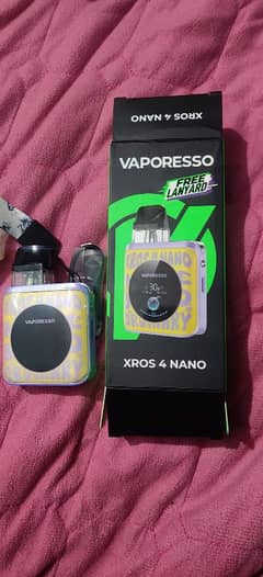 Xros nano 4.10/10 condition + 30ml pineapple new bottle