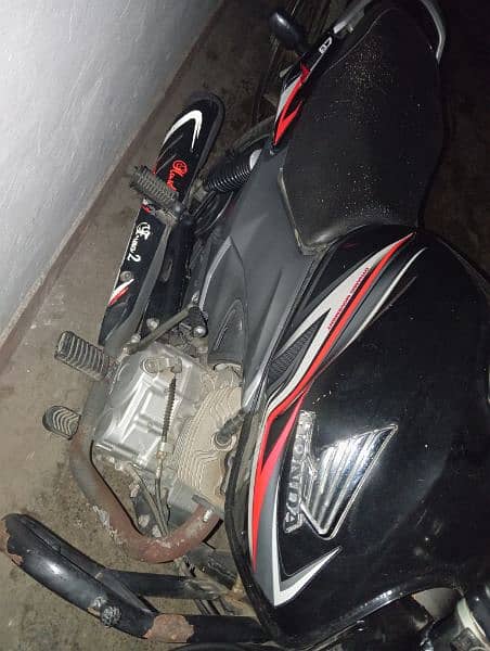 honda 125 CB black colour 1