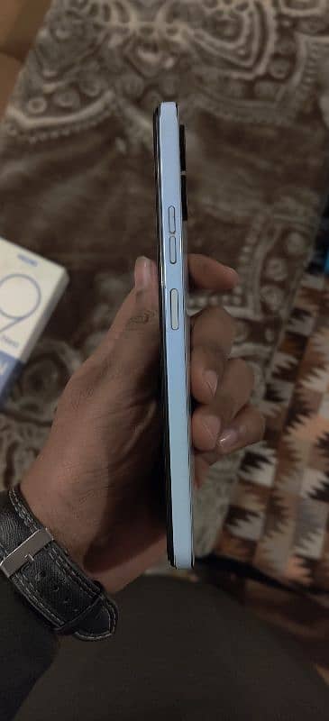 i sell my tecno camon 19 neo because i buy a new one condition 10/8 4