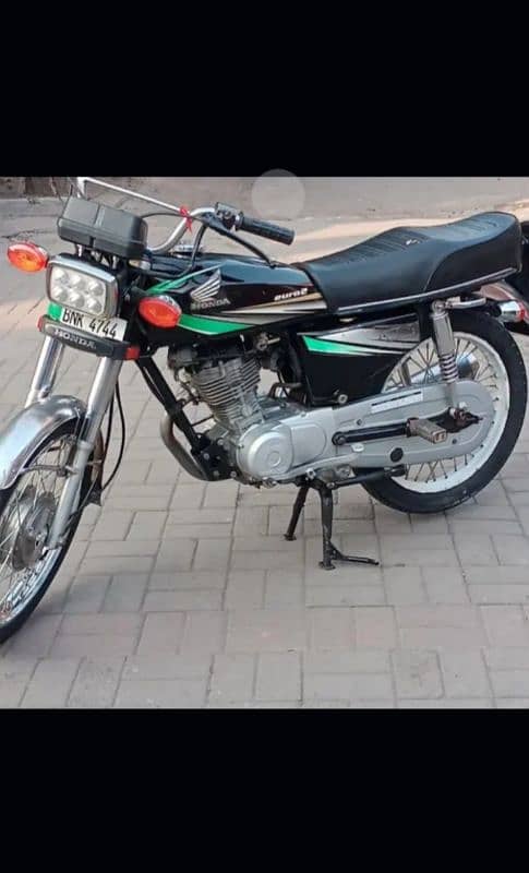 Honda CG 125 Good Condition Bike For Sale 4