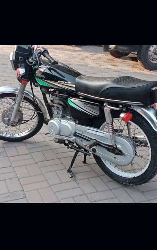 Honda CG 125 Good Condition Bike For Sale 8