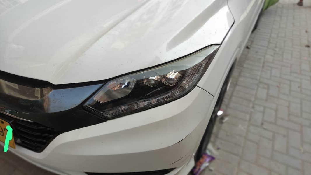 *For Sale: Honda Vezel 2016 Hybrid (Perl White)** 3