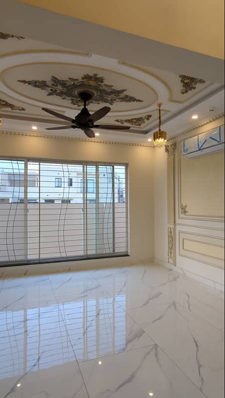 1 Kanal Luxury House for Sale in X-Block DHA Phase 7 Lahore 6