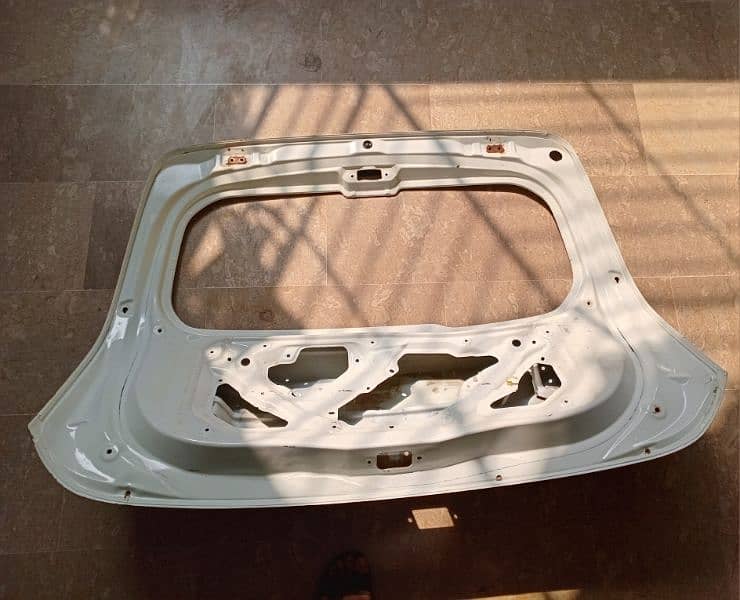 Alto Diggi (2019 To 2025) or Trunk and Corolla Fenders (2002 To 2008) 1