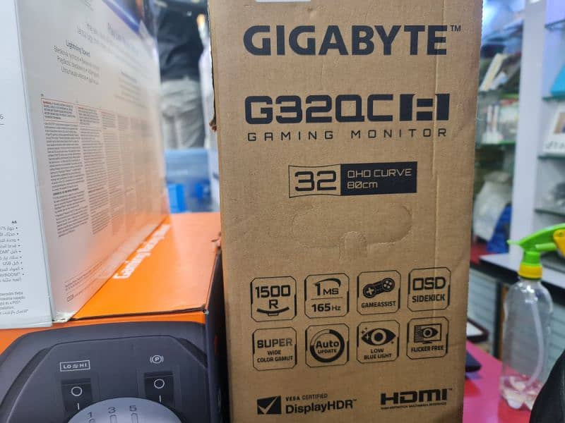 Gigabyte Curved Gaming Monitor 32 inches G32QC 2