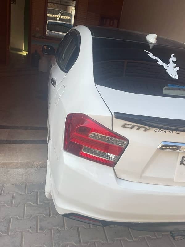 Honda City Aspire 2015 12