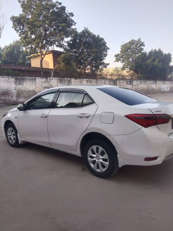 Toyota Corolla XLI 2015 6