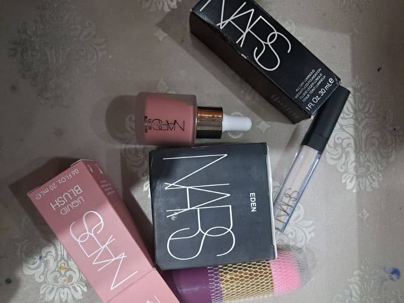 nars makeup deal light 2 mont blanc. 2