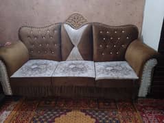 New pure keekkar Wood 5_seater sofas set in lush condition