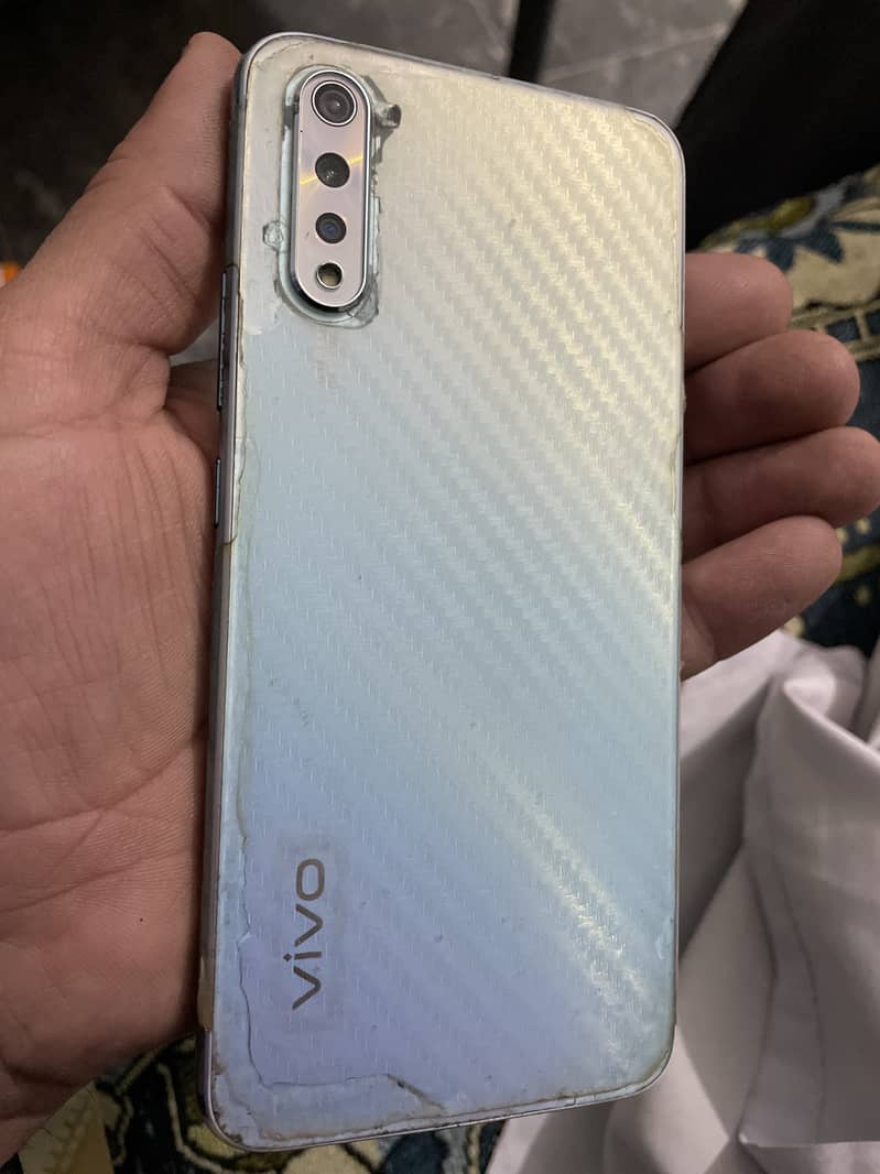 Vivo s1 3