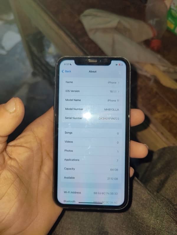 IPHONE 11 64gb Battery helth 82 read add sell and exchange with vivo 0