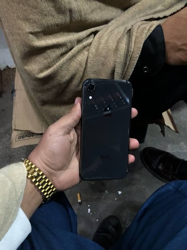 iphone xr fatory unlock sim working esim 0