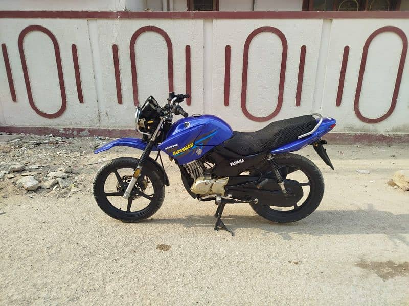 yamaha ybr G 2018 4