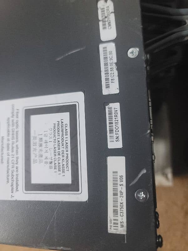 Cisco 3750X-24PS-S Switche 4