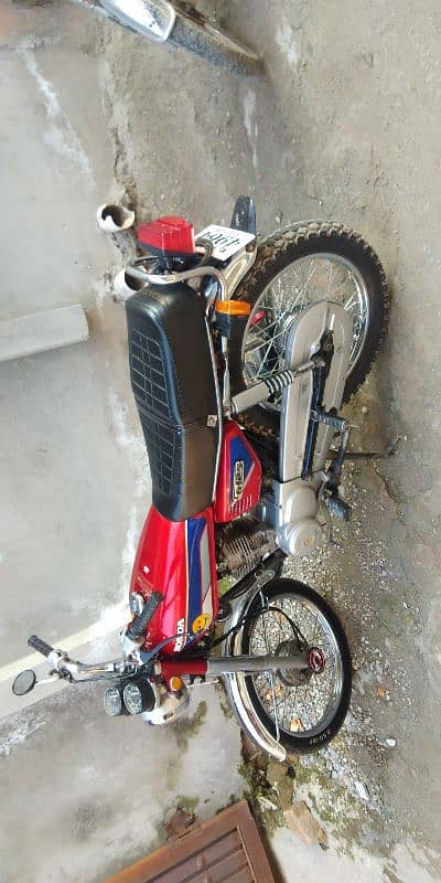 Honda 125 1984 model 6