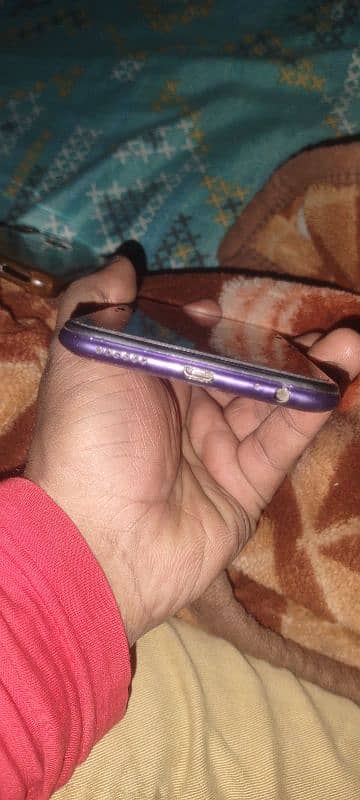 Infinix hot 8 lite 2/32 3