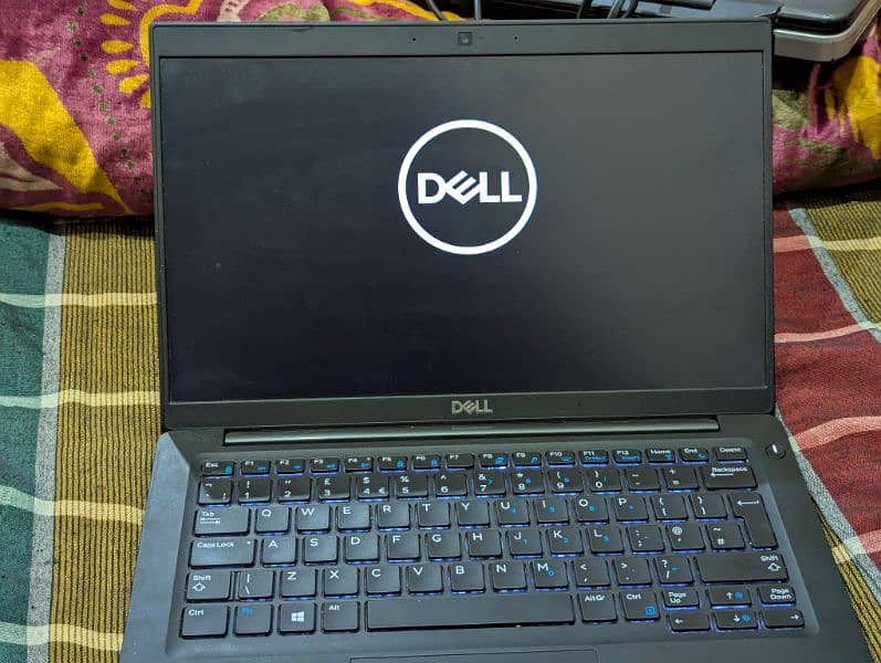 Dell Latitude 7390 4