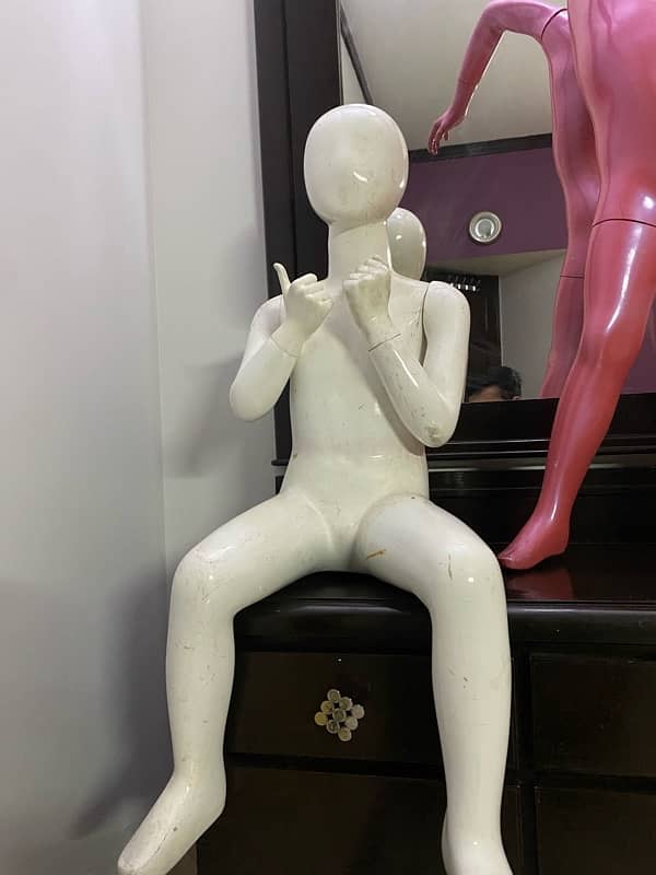 Dummy mannequin 1