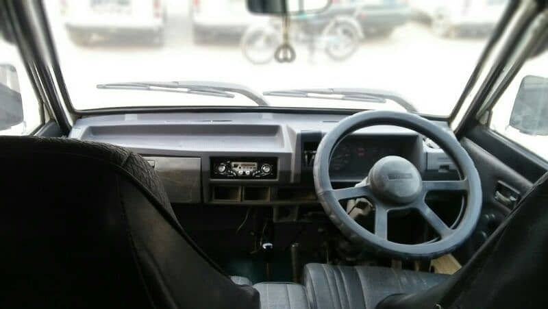 SUZUKI CARRY BOLAN . 6