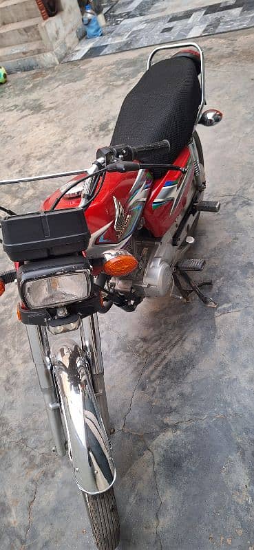 Honda 125. . . . . 23 ka stikar h 22 k end pe nikla h 0