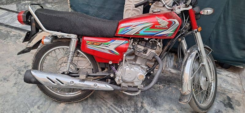 Honda 125. . . . . 23 ka stikar h 22 k end pe nikla h 1